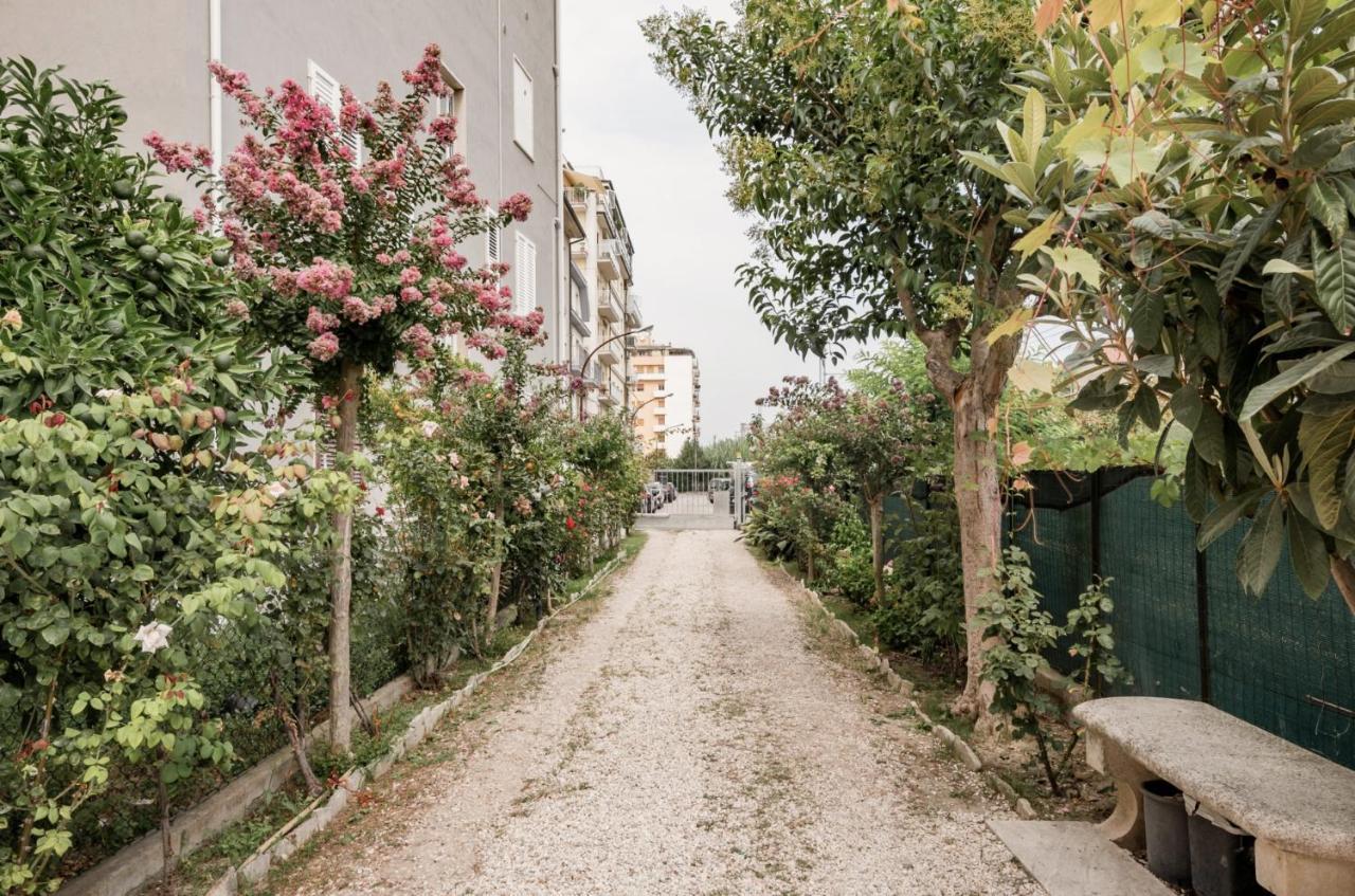 Casa Patrizi San Benedetto del Tronto Exterior foto